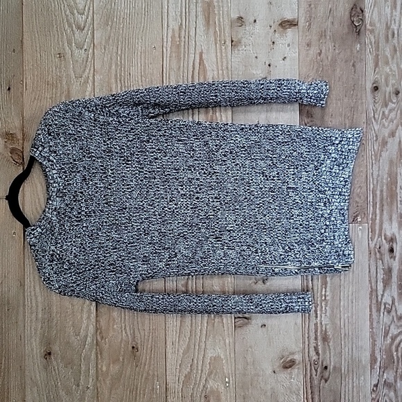Gap Size Small Black and White Marled Tunic Sweater - Picture 1 of 5
